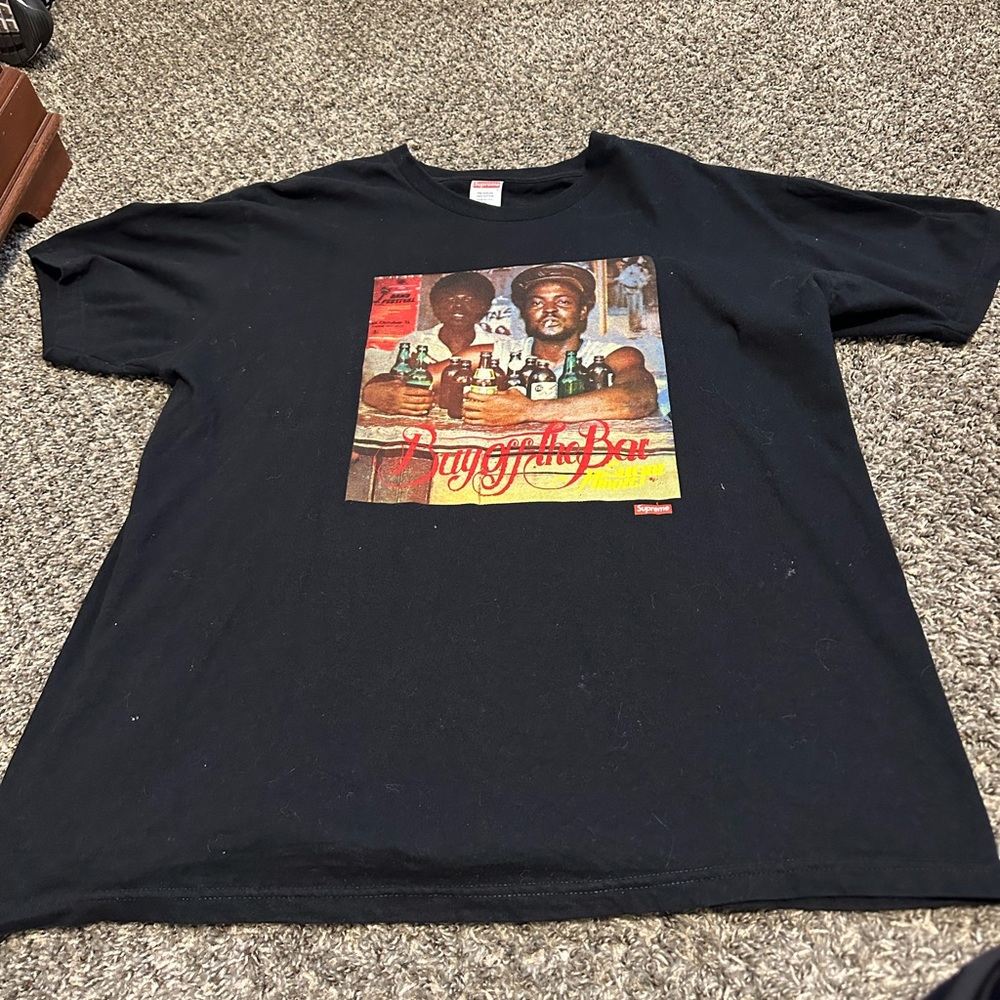 Men’s Supreme shirt Size XL $50